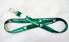 Dây đeo thẻ Satin Vietcombank