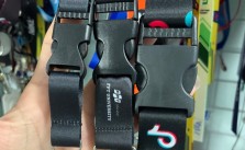 Sản xuất dây đeo thẻ theo thiết kế riêng có khóa an toàn, khóa treo giữa dây